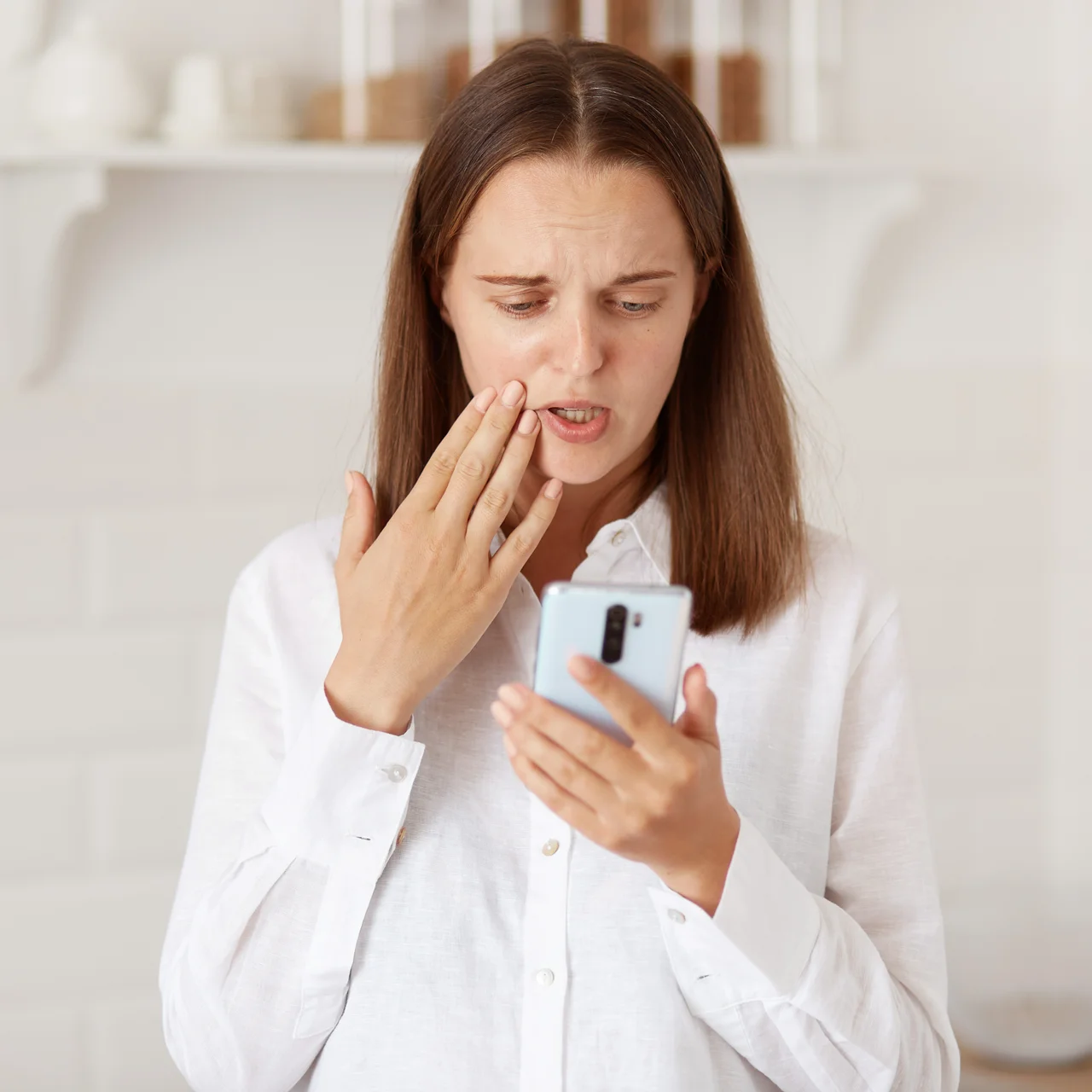 Чем опасен скрежет зубами? Вся правда о бруксизме