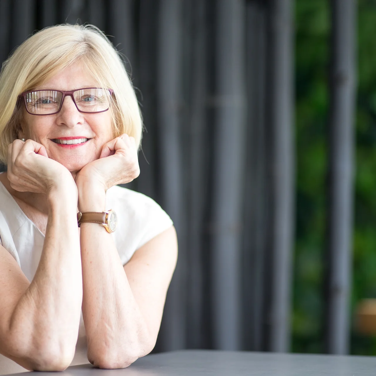 Возрастные изменения зубов человека: что происходит с нашей улыбкой со временем